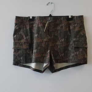 Women's Kuhl Kruiser Getaway Shorts 3" inseam carbon woodland